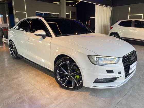 AUDI A3 1.8 TFSI SEDAN AMBITION 16V 180CV GASOLINA 4P AUTOMÁTICO